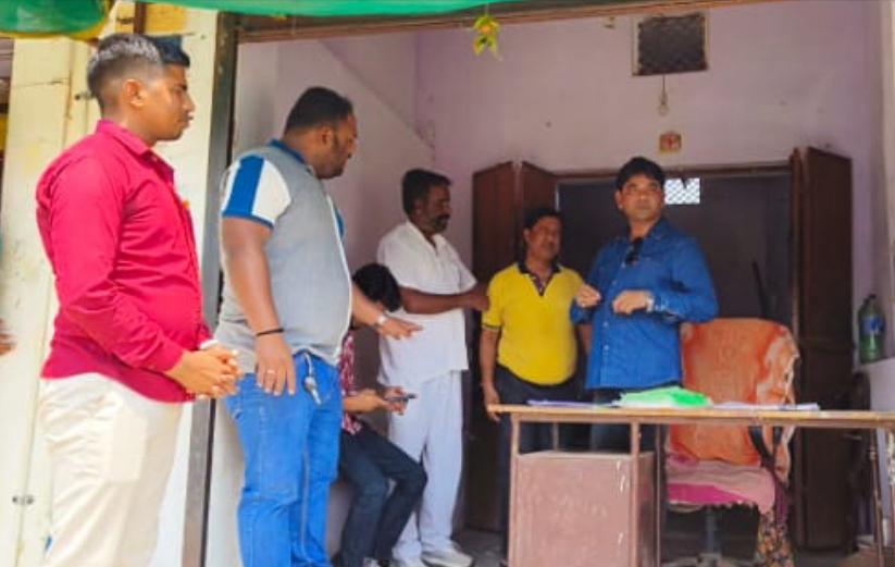 CMHO के निर्देश पर झोलाछाप डॉक्टर के खिलाफ कार्रवाई