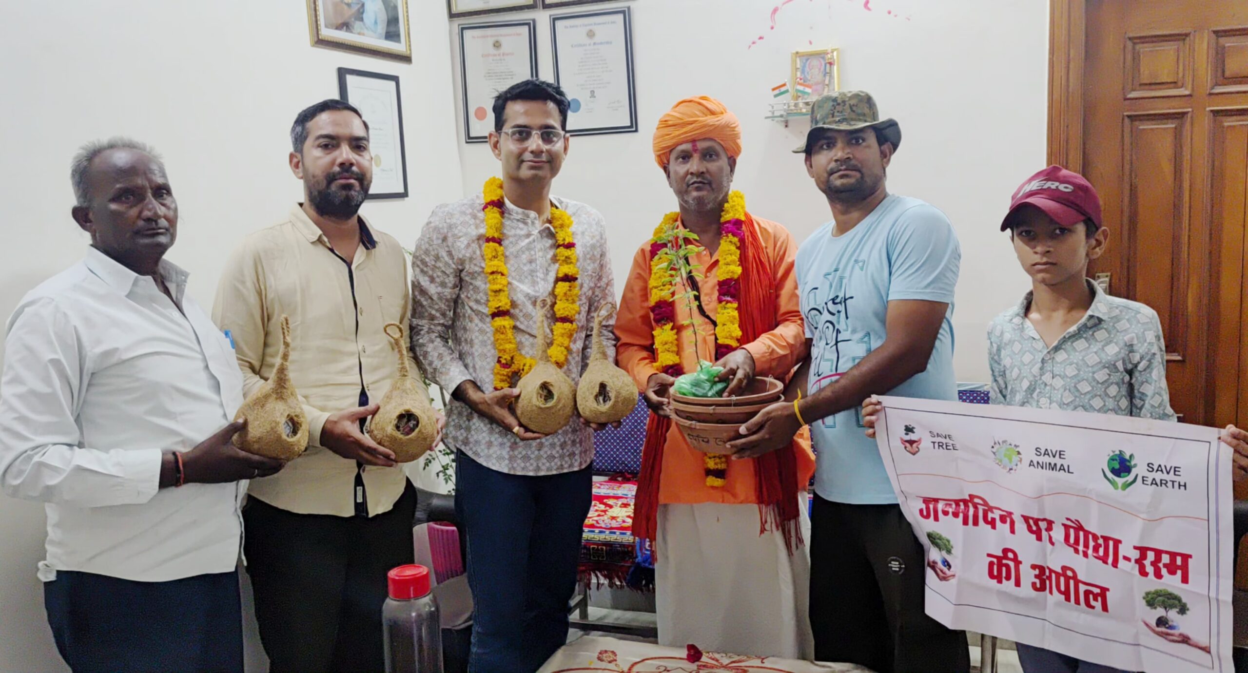 सीए चेतन अरोड़ा ने जन्मदिन पर एक शाम बरगद के नाम भजन संध्या करवाने का लिया संकल्प 