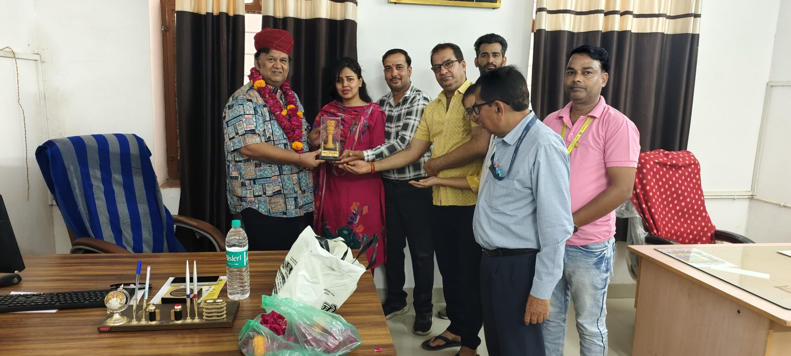 वर्धन ब्लड बैंक द्वारा पीएमओ अखिलेश पुरोहित का सम्मान