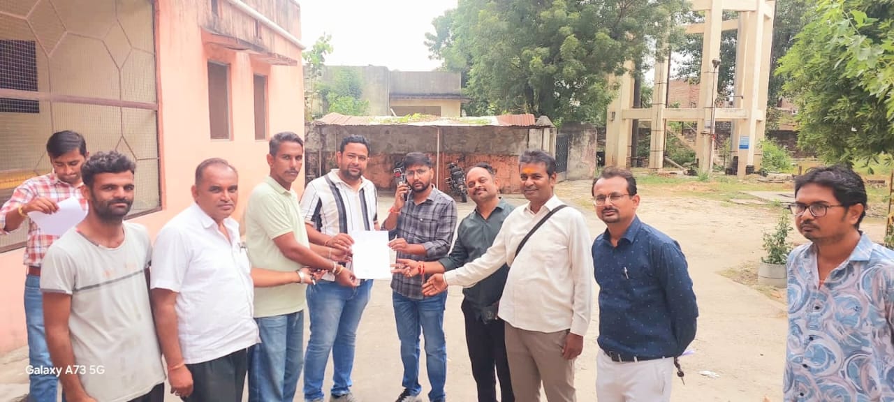 जलापूर्ति संबंधित समस्या को लेकर समाधान की रखी मांग