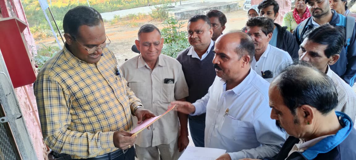 राजकीय अवकाश को कार्य दिवस बनाने की प्रथा बन्द हो-गहलोत