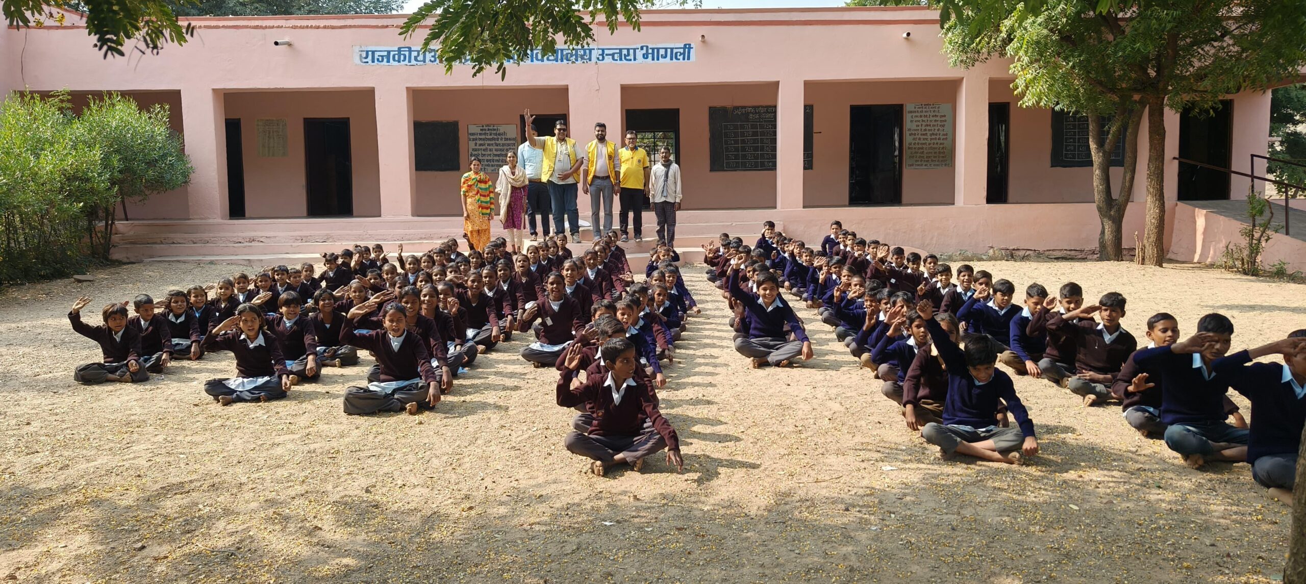 लायंस क्लब शिवगंज–सुमेरपुर द्वारा दुर्गम क्षेत्रों में मानव सेवा का श्रेष्ठ कार्य