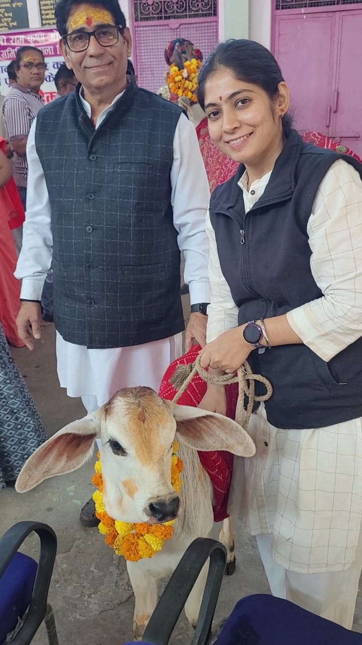 शिवगंज गौशाला में राज्य सरकार के 2 वर्ष पूर्ण होने के उपलक्ष में रखा गो पूजन कार्यक्रम