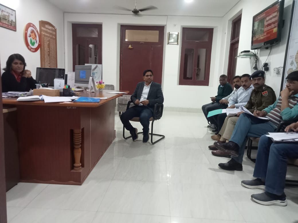 बिना पंजीकृत निजी अस्पताल एवं लैब पर होगो कार्यवाही -कलेक्टर अल्पा चौधरी ”  “एक सप्ताह का दिया समय “