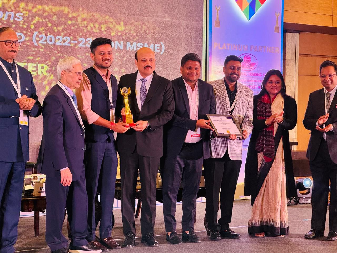 विपुल ग्रुप शिवगंज को फिओ का एमर्जिंग एक्सपोर्टर गोल्ड अवार्ड